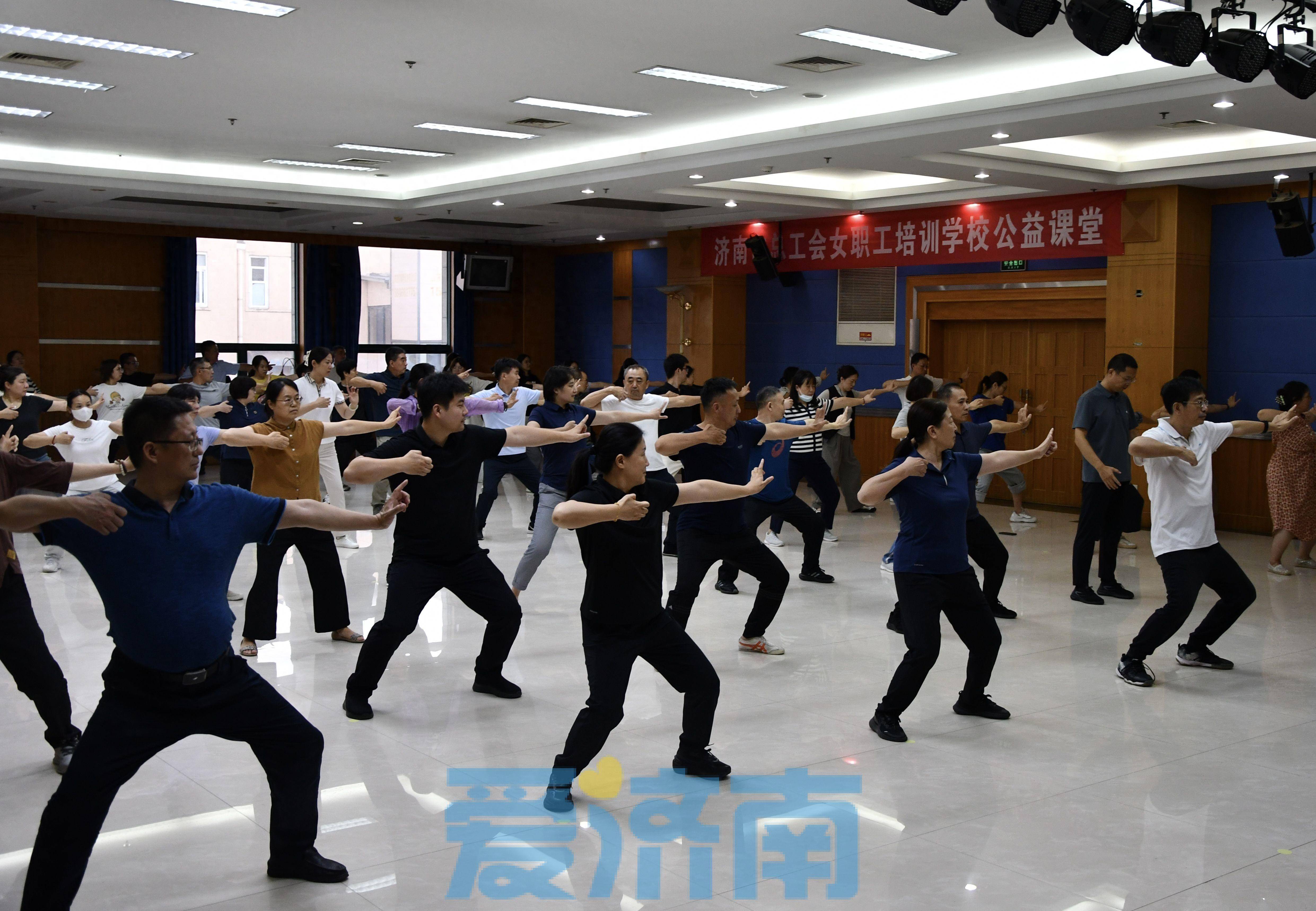 🌸香港4777777开奖记录🌸丨湖南常德：结核防治宣传进校园，共筑青春健康防线  第2张