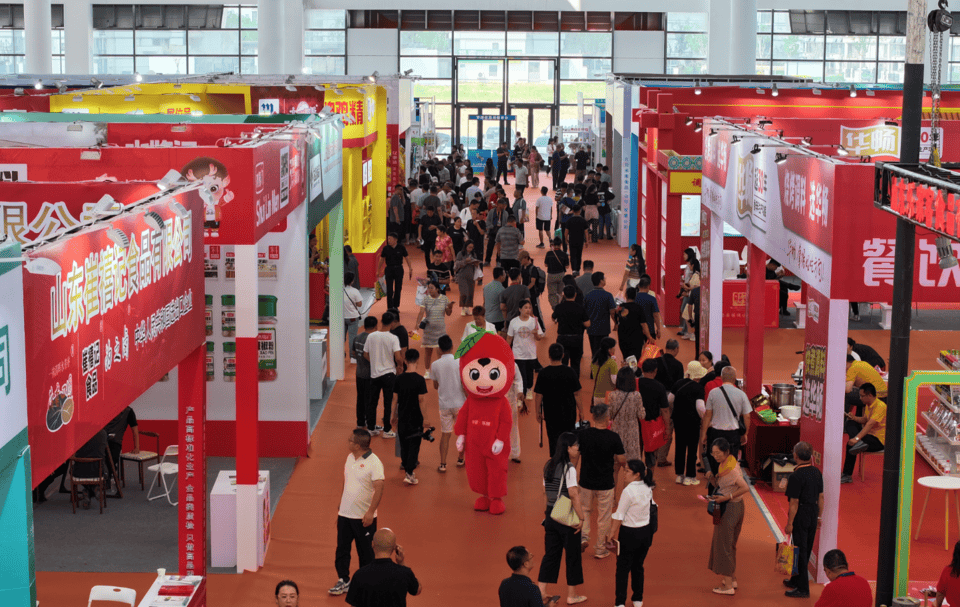 2024香港全年免费资料丨南苑街道为大树“健康体检”