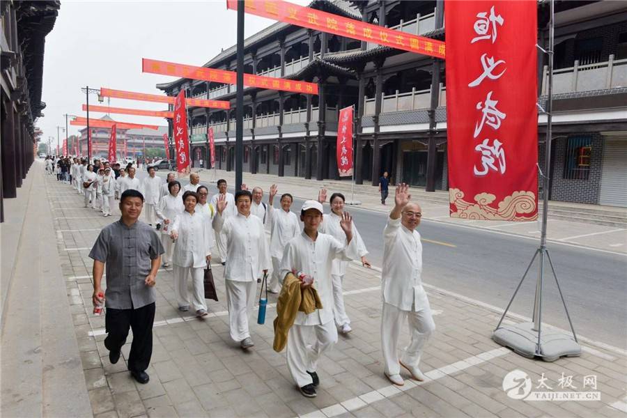 🌸澳门天天开彩期期精准🌸丨河北广平：“健康夜市”关注群众健康