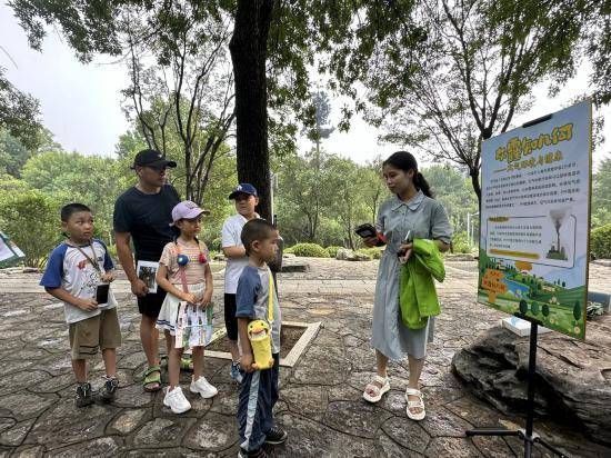 澳门赛马会资料最准一码丨包装“瘦身”、跨界联名、绿色健康……今年中秋江苏月饼市场热度攀升