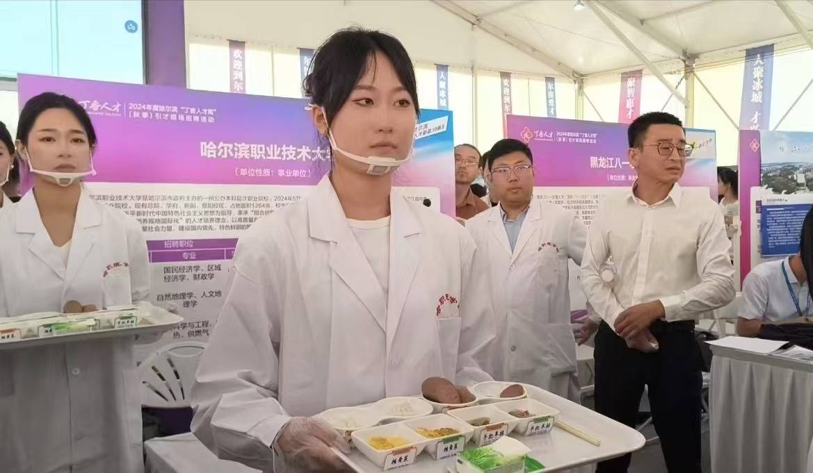 澳门一肖一码一中一肖丨走进学校送健康，协和医院车谷院区医护团队为教职工义诊