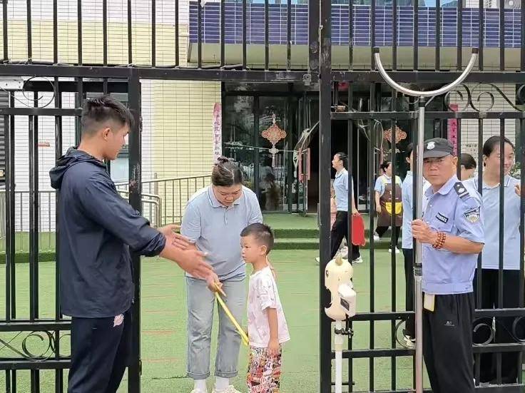 管家婆一笑一马100正确丨林西县：生态野果“种”出甜蜜生活