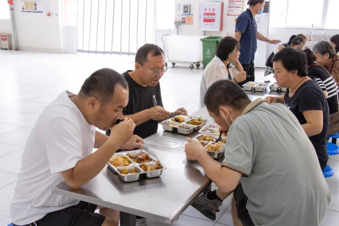 香港资料大全正版资料使用方法丨中国大健康电商人工智能商城的康养访谈：探索健康新路径