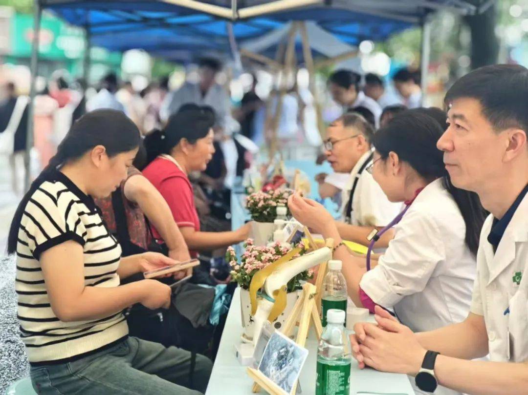 澳门天天六开彩正版澳门丨USANA葆婴健康中国行走进青岛，聚焦大健康共建健康家庭  第2张