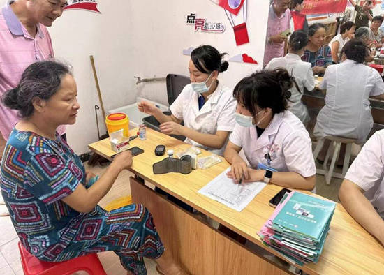 最准一肖一码100%澳门丨哈职大科研成果“生态健康餐食”亮相丁香人才周  第2张